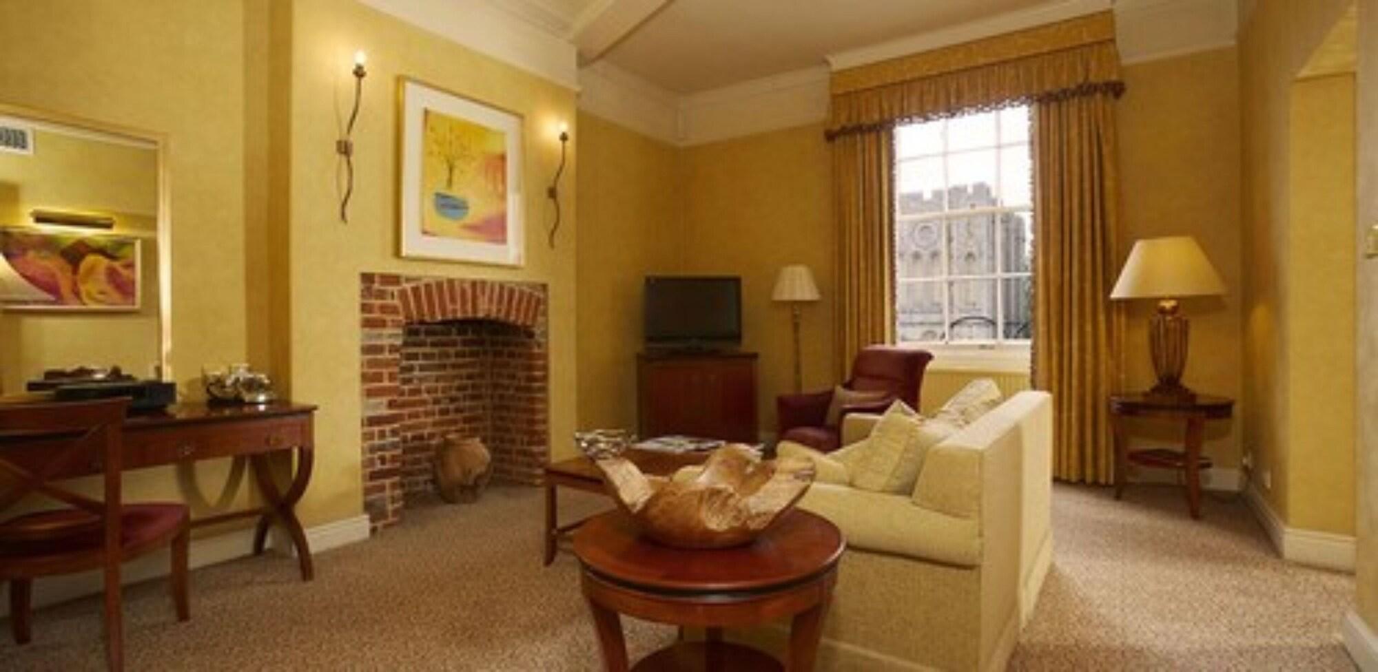 Angel Hotel Bury St. Edmunds Esterno foto