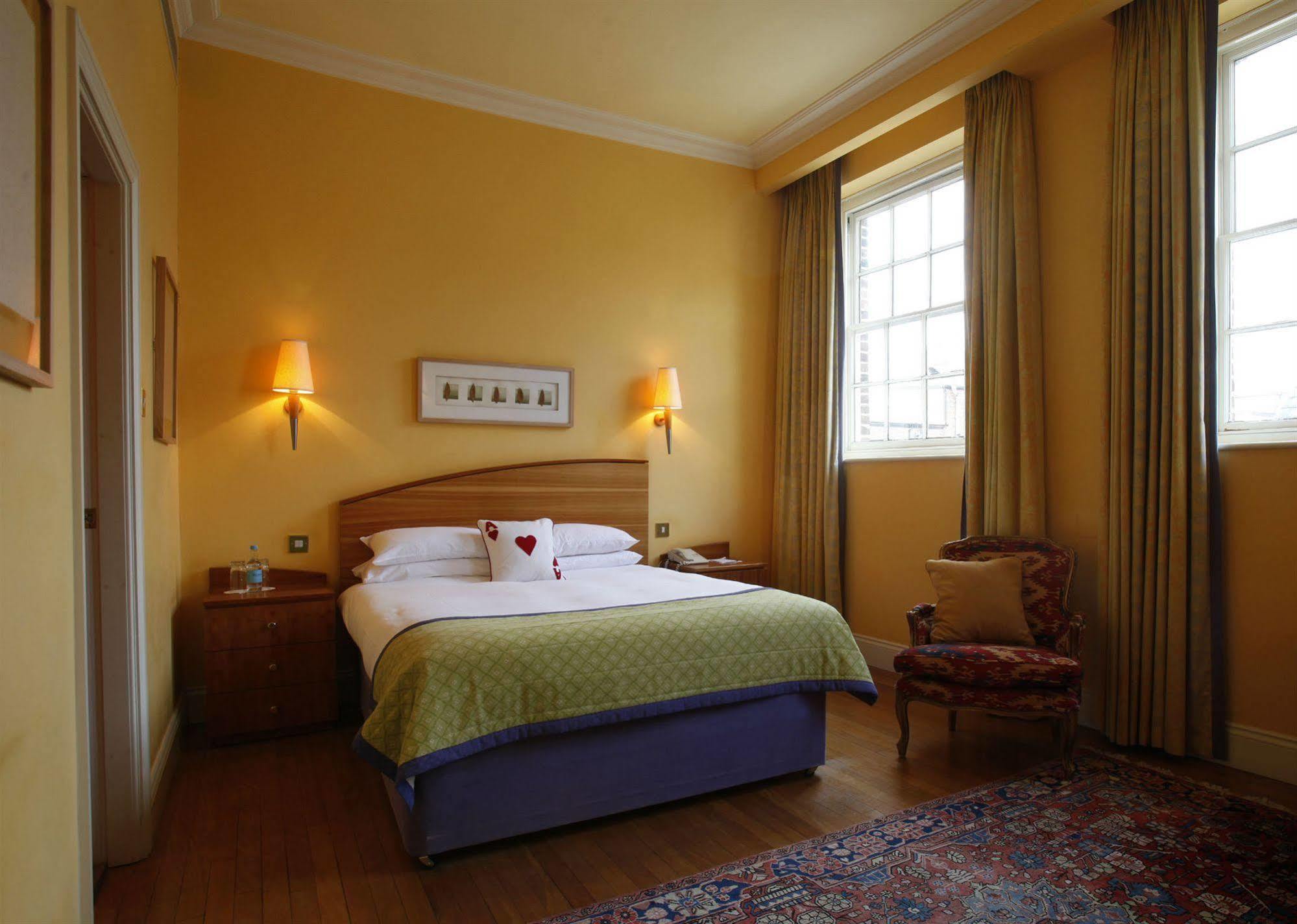 Angel Hotel Bury St. Edmunds Esterno foto