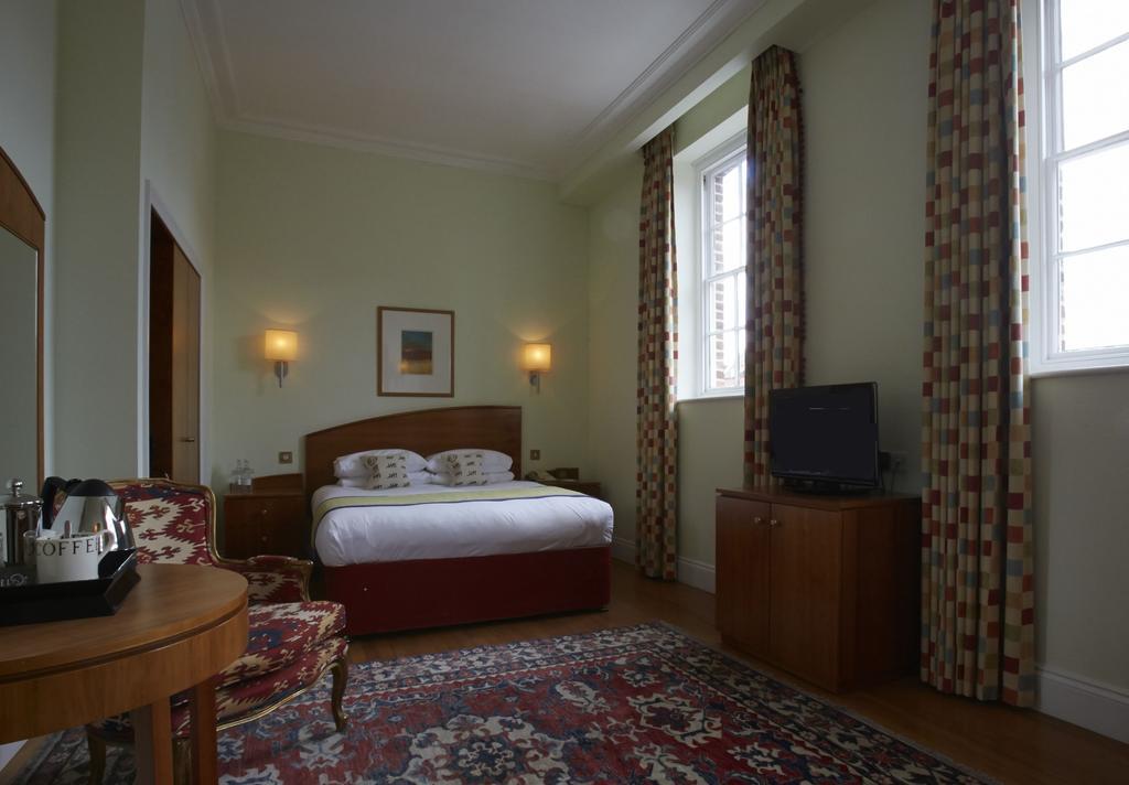 Angel Hotel Bury St. Edmunds Esterno foto